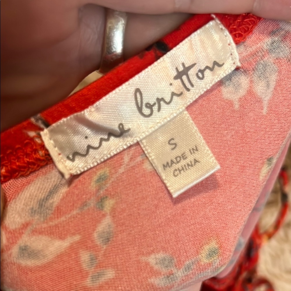 Nine Britton red Floral dress - Picture 2 of 4